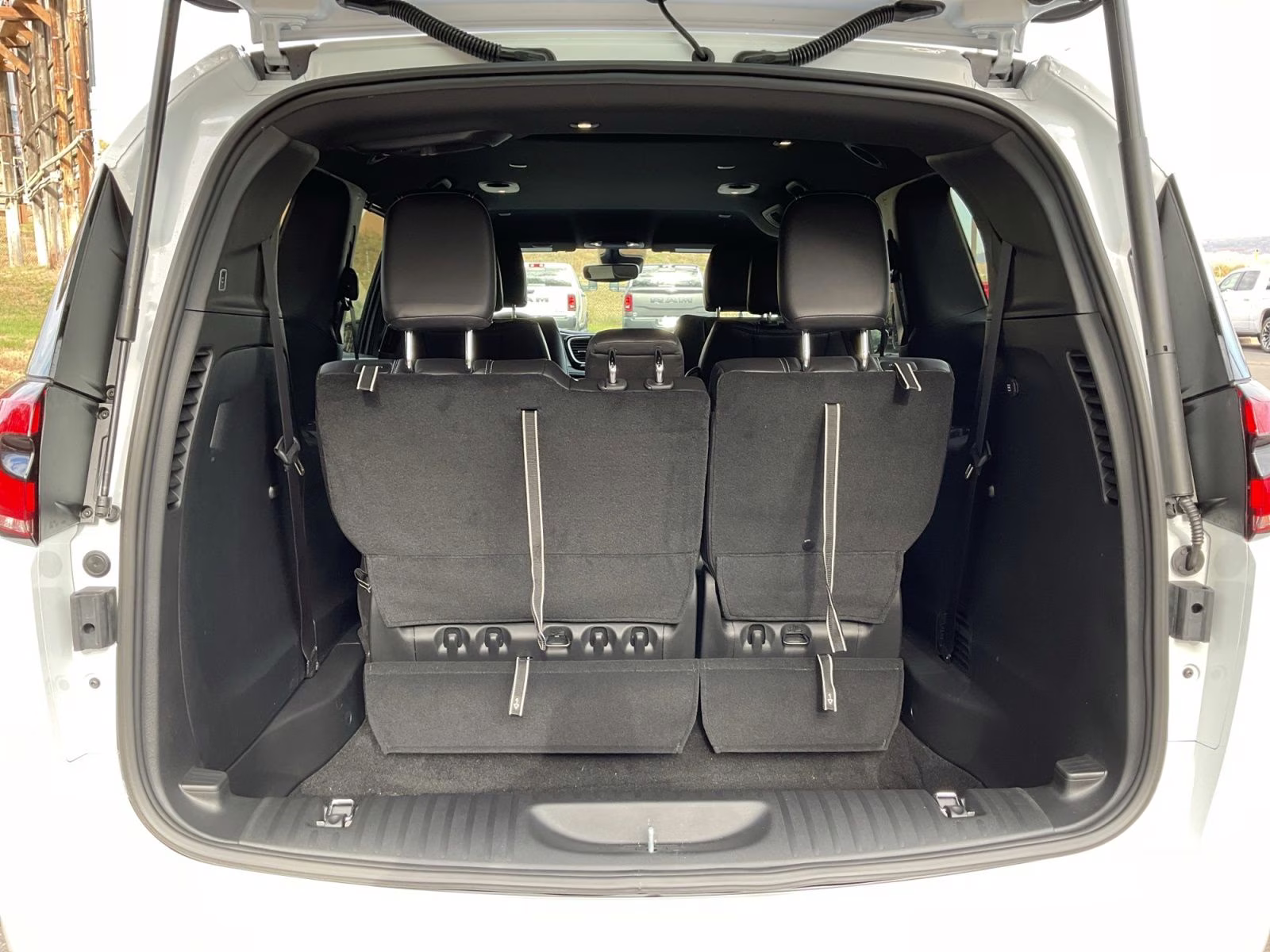 2026 Bright White Clearcoat Chrysler Pacifica Select AWD Van