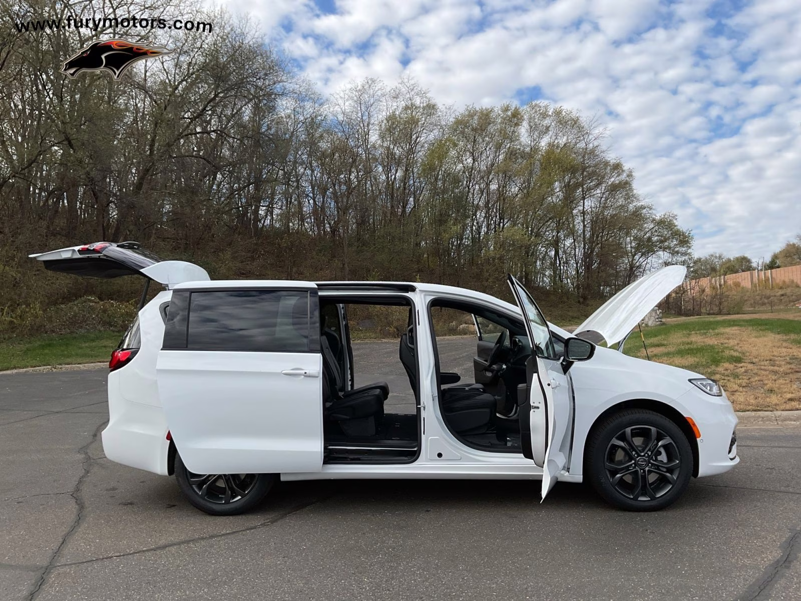 2026 Bright White Clearcoat Chrysler Pacifica Select AWD Van