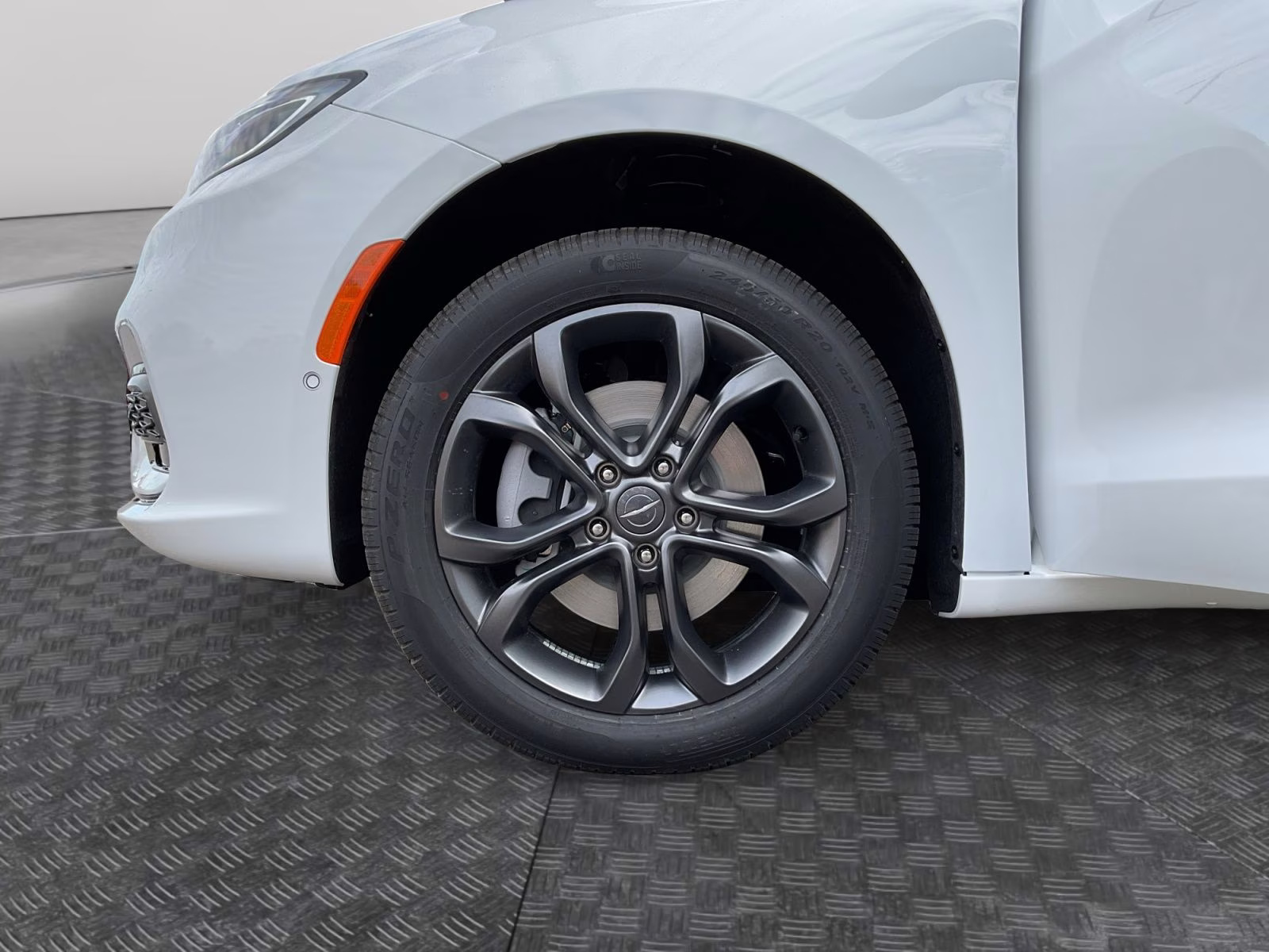 2026 Bright White Clearcoat Chrysler Pacifica Select AWD Van