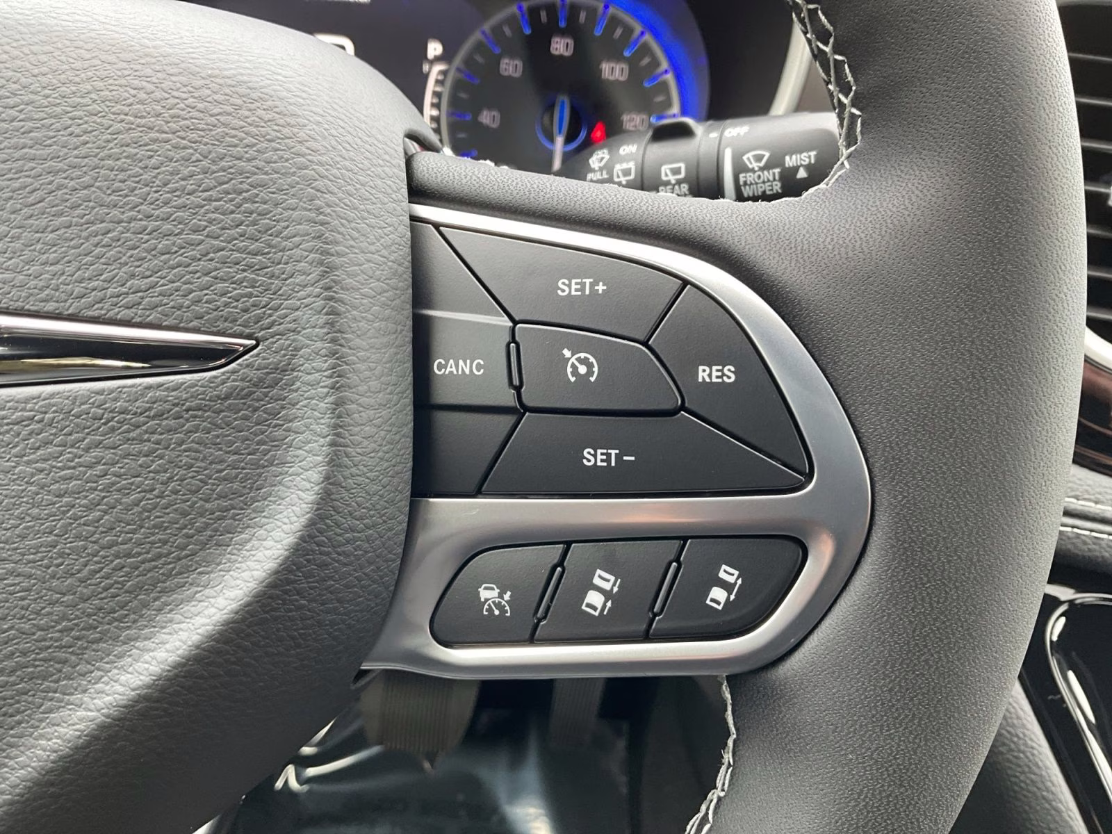 2026 Bright White Clearcoat Chrysler Pacifica Select AWD Van