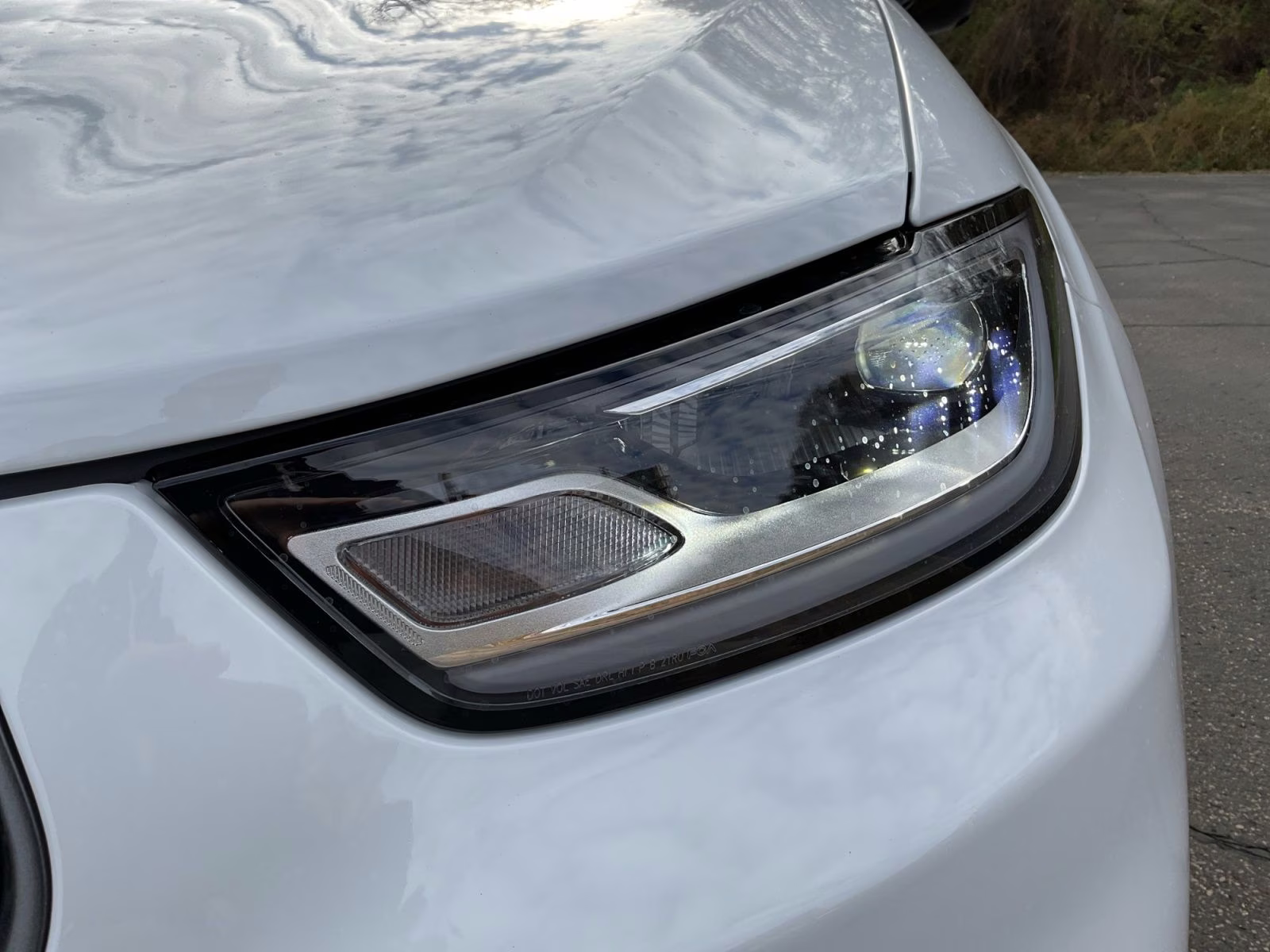 2026 Bright White Clearcoat Chrysler Pacifica Select AWD Van