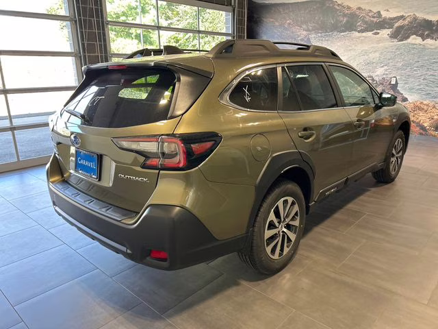 2025 Autumn Green Metallic Subaru Outback Premium AWD SUV