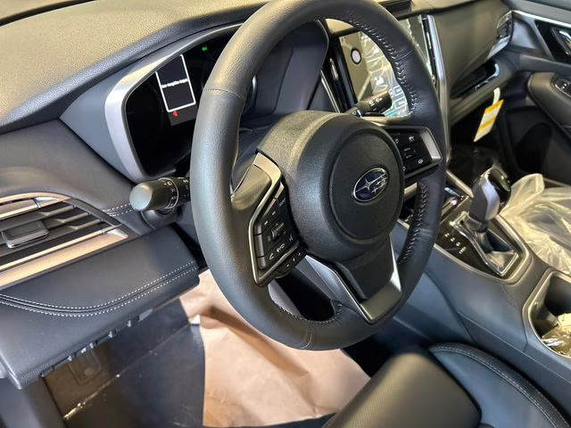 2025 Crystal White Pearl Subaru Outback Limited XT AWD SUV