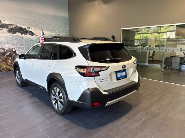 2025 Subaru Outback Limited - Photo 24