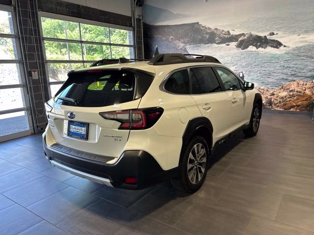 2025 Subaru Outback Limited - Photo 33