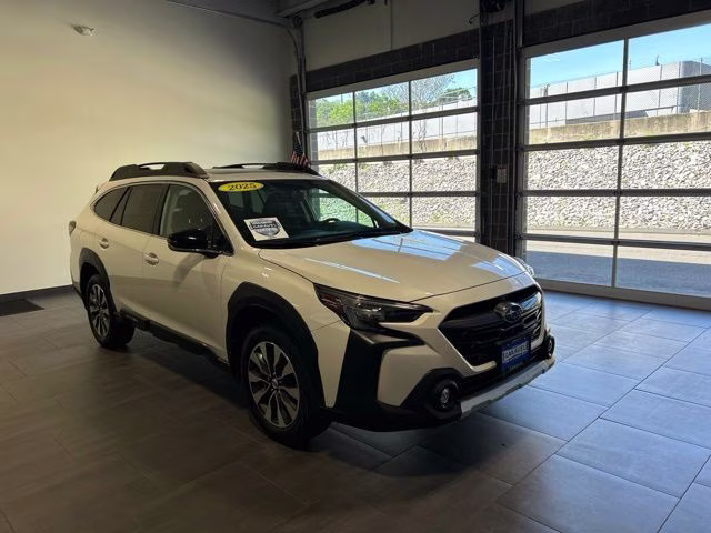 2025 Subaru Outback Limited - Photo 9