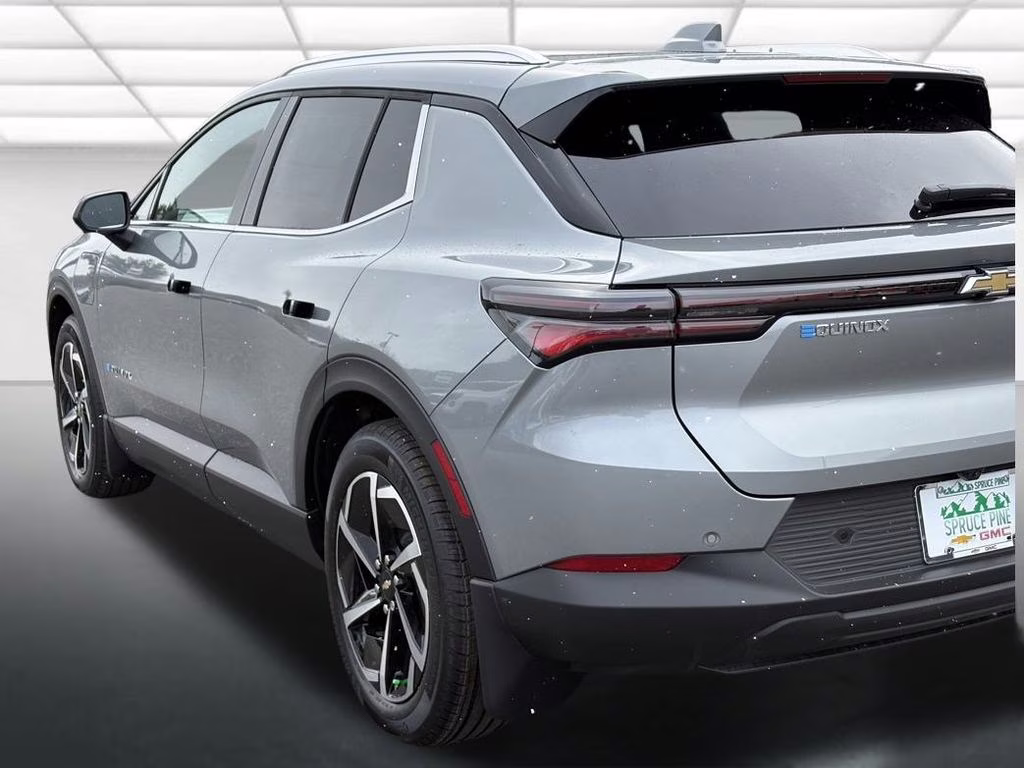 2026 Sterling Gray Metallic Chevrolet Equinox EV LT FWD SUV