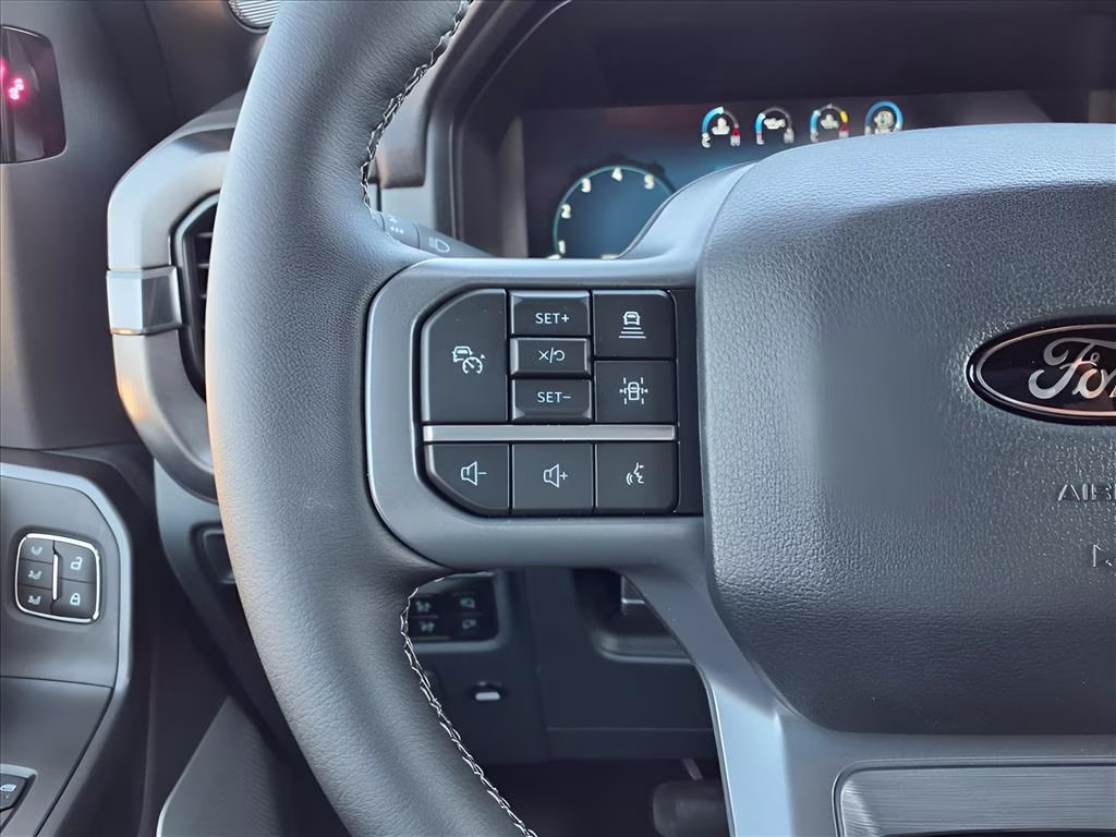 2025 Carbonized Gray Metallic Ford F-150 LARIAT 4X4 Truck