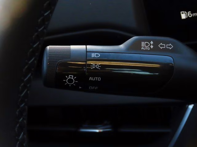 2025 Snow White Pearl Kia K4 EX FWD Sedan