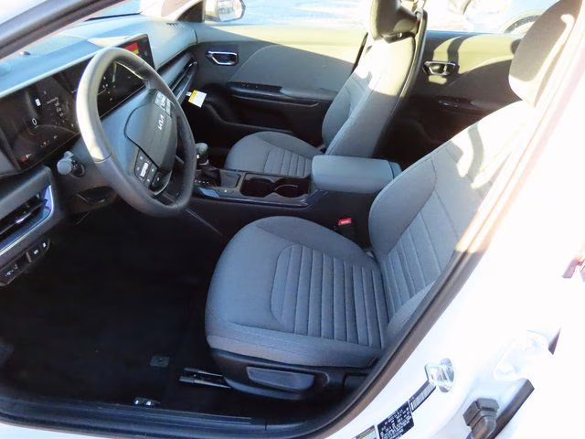 2025 Snow White Pearl Kia K4 EX FWD Sedan