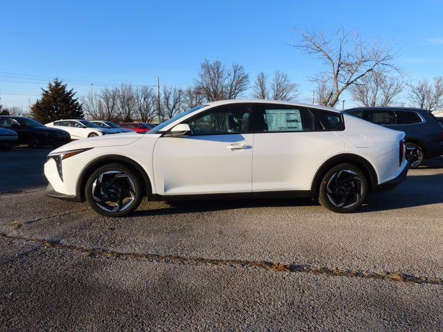 2025 Snow White Pearl Kia K4 EX FWD Sedan