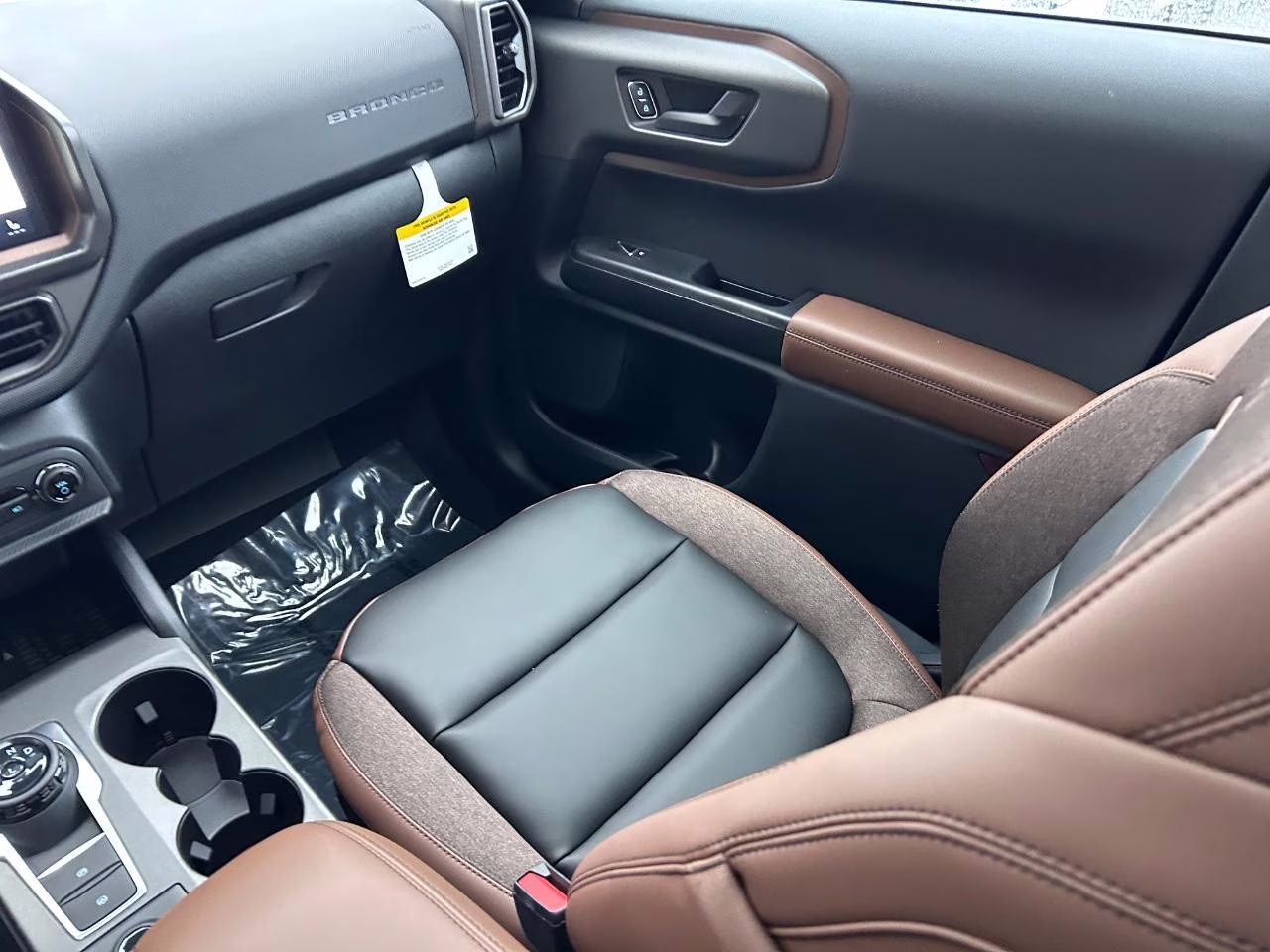 2025 Oxford White Ford Bronco Sport Outer Banks 4X4 SUV