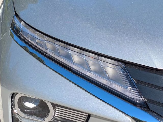 2026 Alloy Silver Metallic Mitsubishi Eclipse Cross LE 4X4 SUV