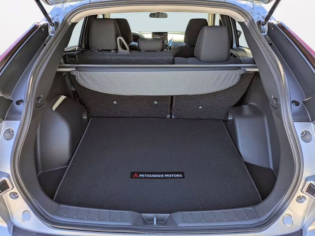 2026 Alloy Silver Metallic Mitsubishi Eclipse Cross LE 4X4 SUV