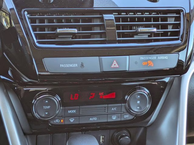 2026 Alloy Silver Metallic Mitsubishi Eclipse Cross LE 4X4 SUV