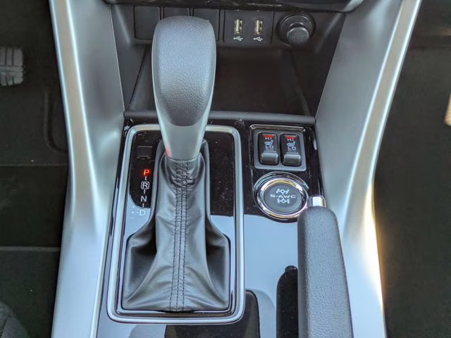 2026 Alloy Silver Metallic Mitsubishi Eclipse Cross LE 4X4 SUV