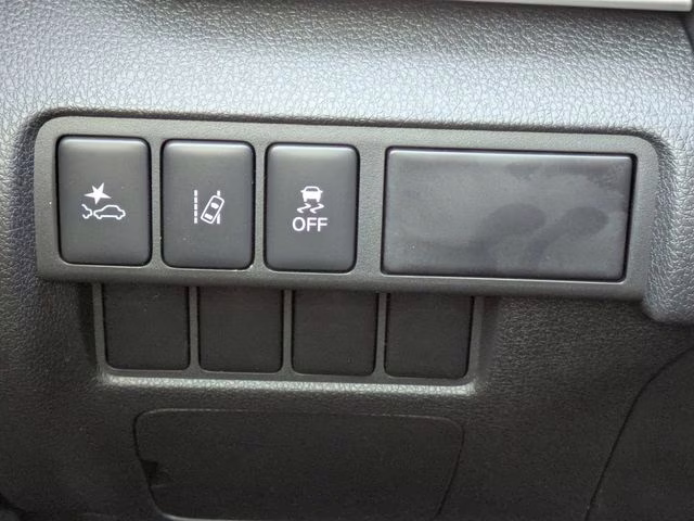 2026 Alloy Silver Metallic Mitsubishi Eclipse Cross LE 4X4 SUV