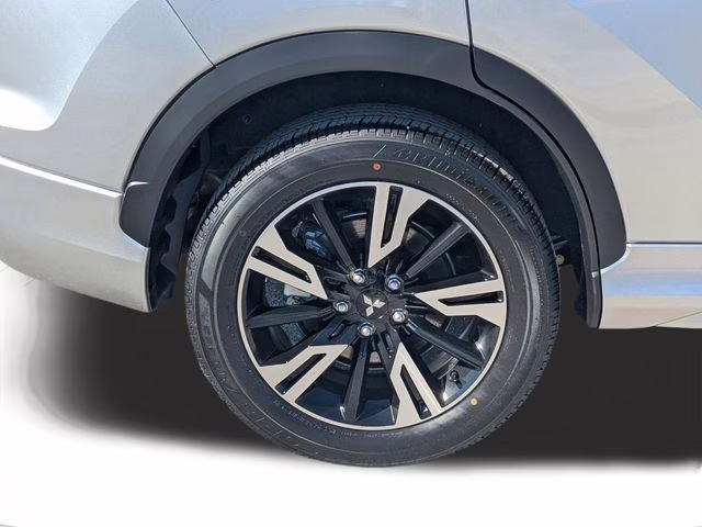 2026 Alloy Silver Metallic Mitsubishi Eclipse Cross SEL 4X4 SUV