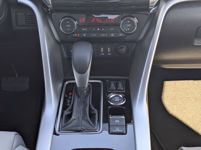 2026 Alloy Silver Metallic Mitsubishi Eclipse Cross SEL 4X4 SUV