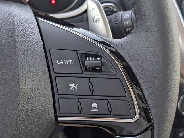 2026 Alloy Silver Metallic Mitsubishi Eclipse Cross SEL 4X4 SUV