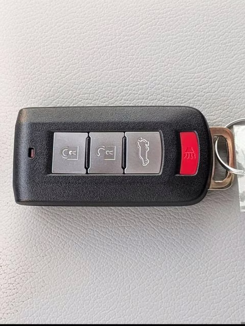 2026 Alloy Silver Metallic Mitsubishi Eclipse Cross SEL 4X4 SUV