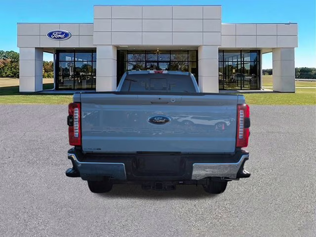 2026 Avalanche Ford Super Duty F-250 SRW LARIAT 4X4 Truck