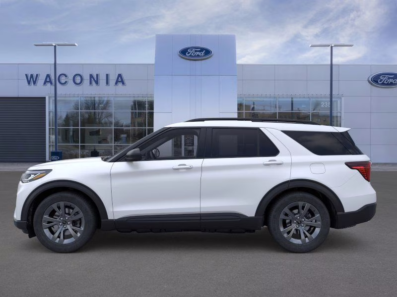 2026 Star White Metallic Tri-Coat Ford Explorer Active 4X4 SUV