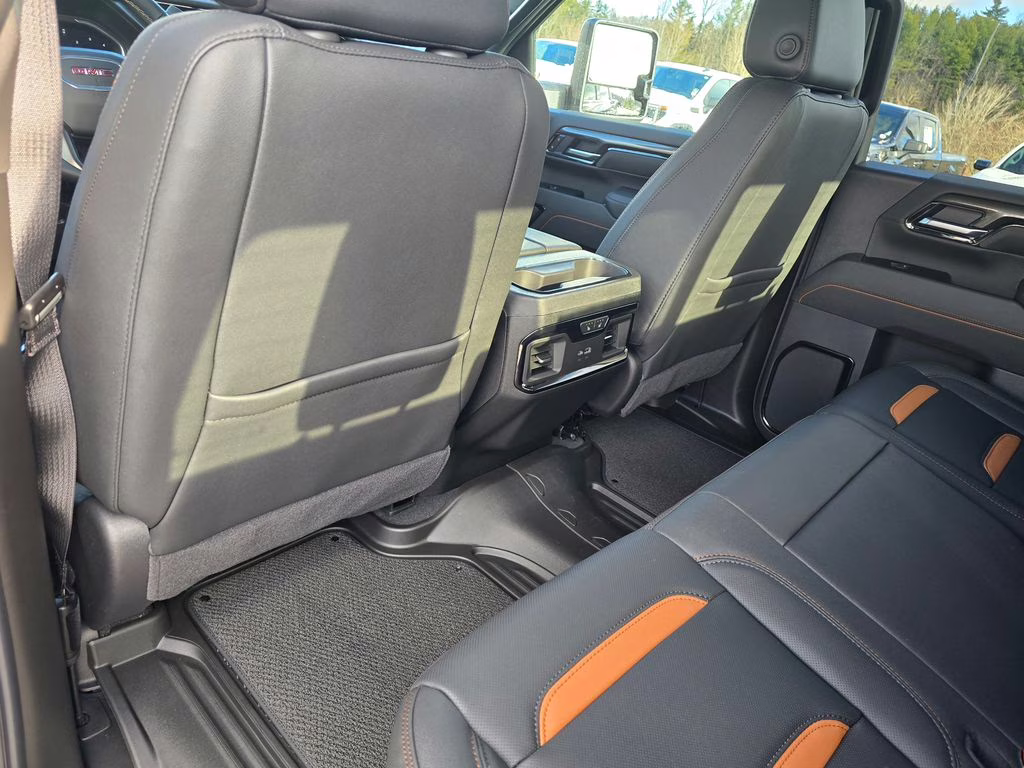2026 Onyx Black GMC Sierra 3500HD AT4 4X4 Truck