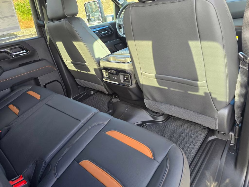 2026 Onyx Black GMC Sierra 3500HD AT4 4X4 Truck