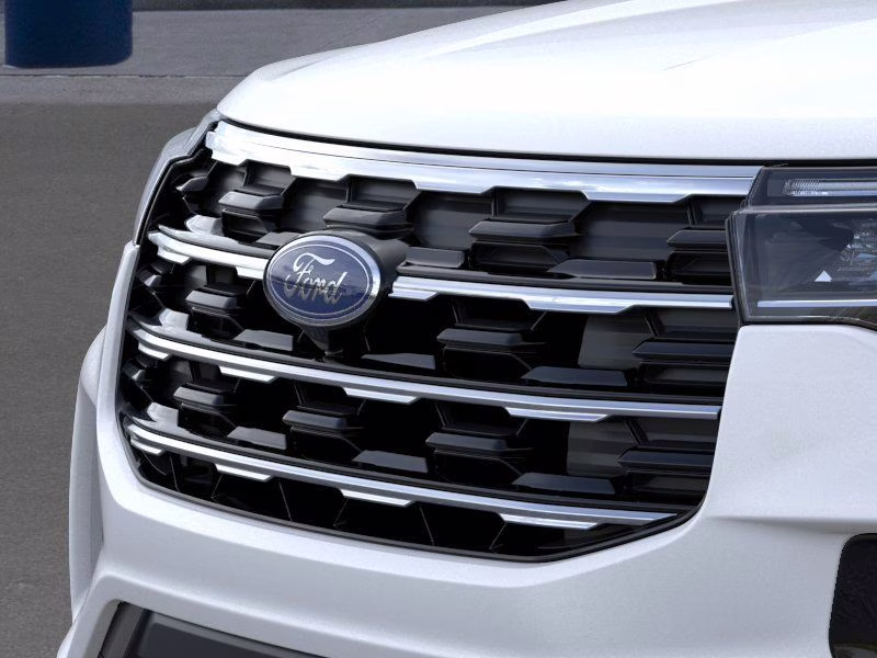 2026 Star White Metallic Tri-Coat Ford Explorer Active 4X4 SUV