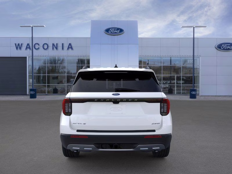2026 Star White Metallic Tri-Coat Ford Explorer Active 4X4 SUV