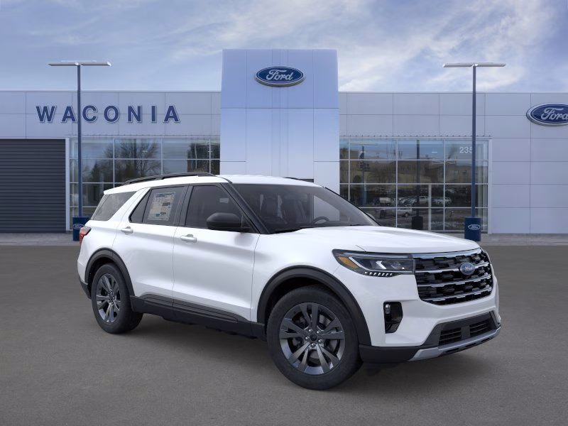 2026 Star White Metallic Tri-Coat Ford Explorer Active 4X4 SUV