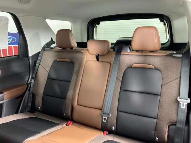 2025 Gray Metallic Ford Bronco Sport Outer Banks 4X4 SUV