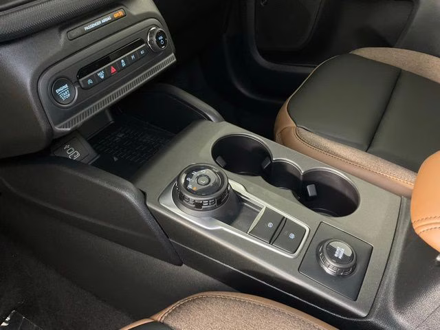 2025 Gray Metallic Ford Bronco Sport Outer Banks 4X4 SUV