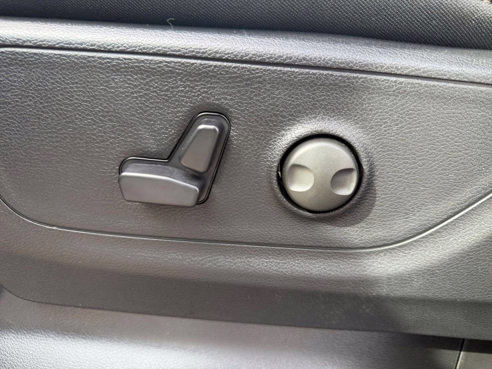 2026 Diamond Black Crystal Pearlcoat Ram 1500 Big Horn/Lone Star 4X4 Truck