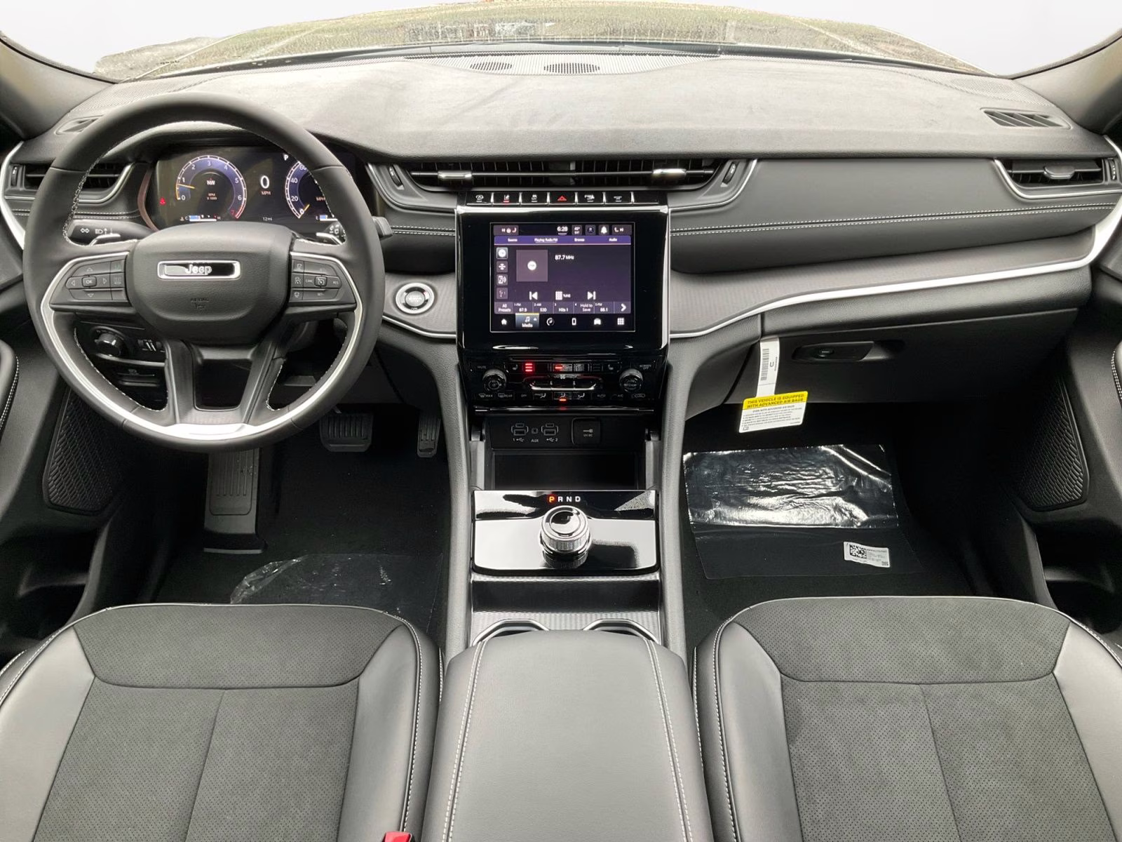 2025 Diamond Black Crystal Pearlcoat Jeep Grand Cherokee Altitude X 4X4 SUV