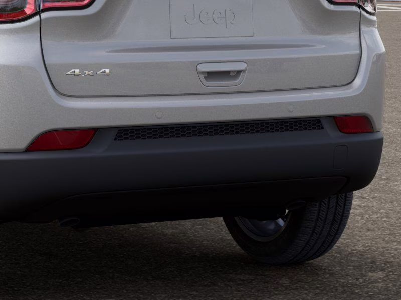 2026 Silver Zynith Metallic Clearcoat Jeep Compass Limited 4X4 SUV