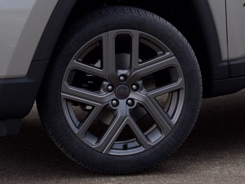 2026 Silver Zynith Metallic Clearcoat Jeep Compass Limited 4X4 SUV