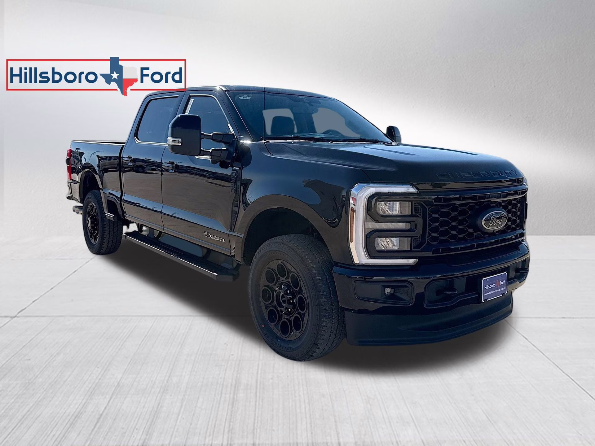 2026 Agate Black Metallic Ford Super Duty F-350 SRW Lariat 4X4 Truck