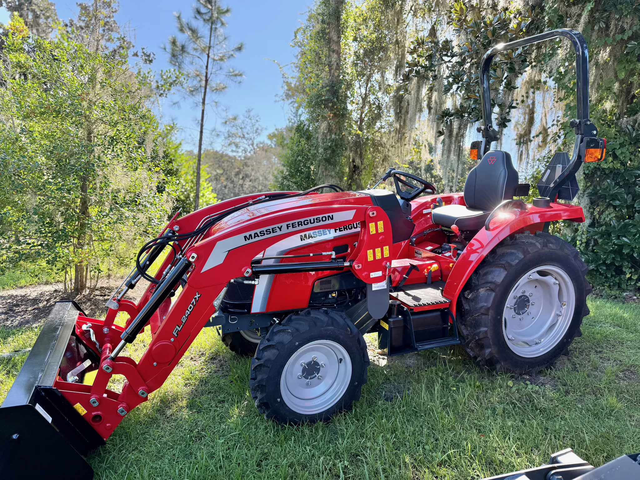 2025 - Massey Ferguson E Series 1E.35 Ag Equipment