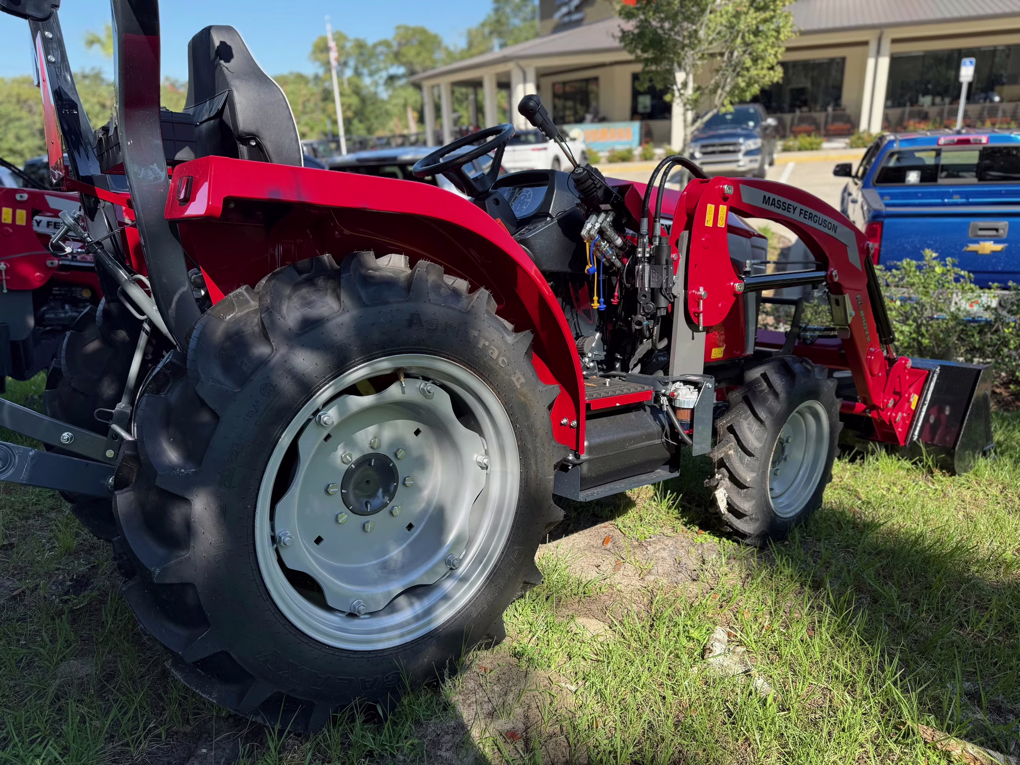 2025 - Massey Ferguson E Series 1E.35 Ag Equipment