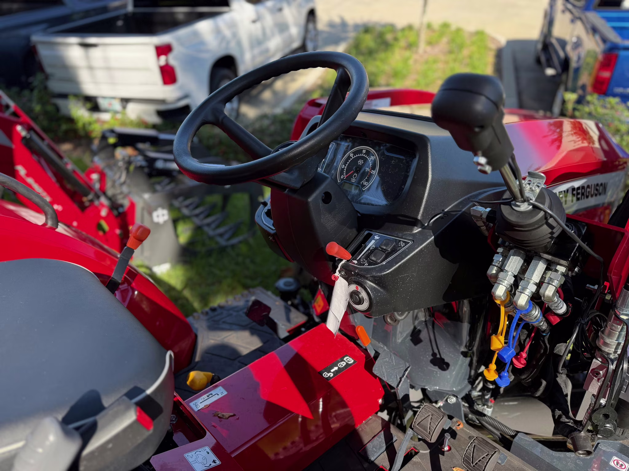 2025 - Massey Ferguson E Series 1E.35 Ag Equipment