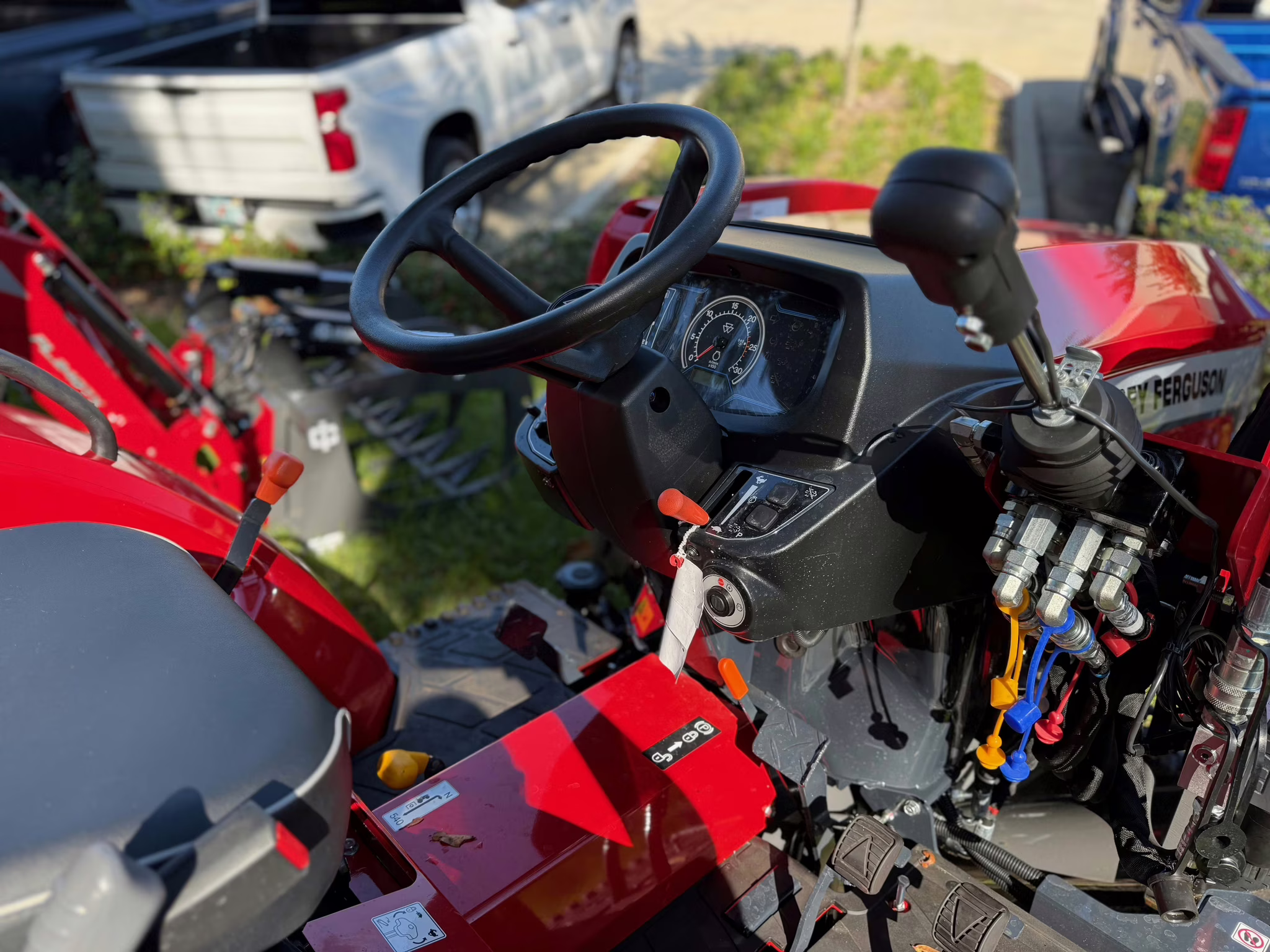 2025 - Massey Ferguson E Series 1E.35 Ag Equipment