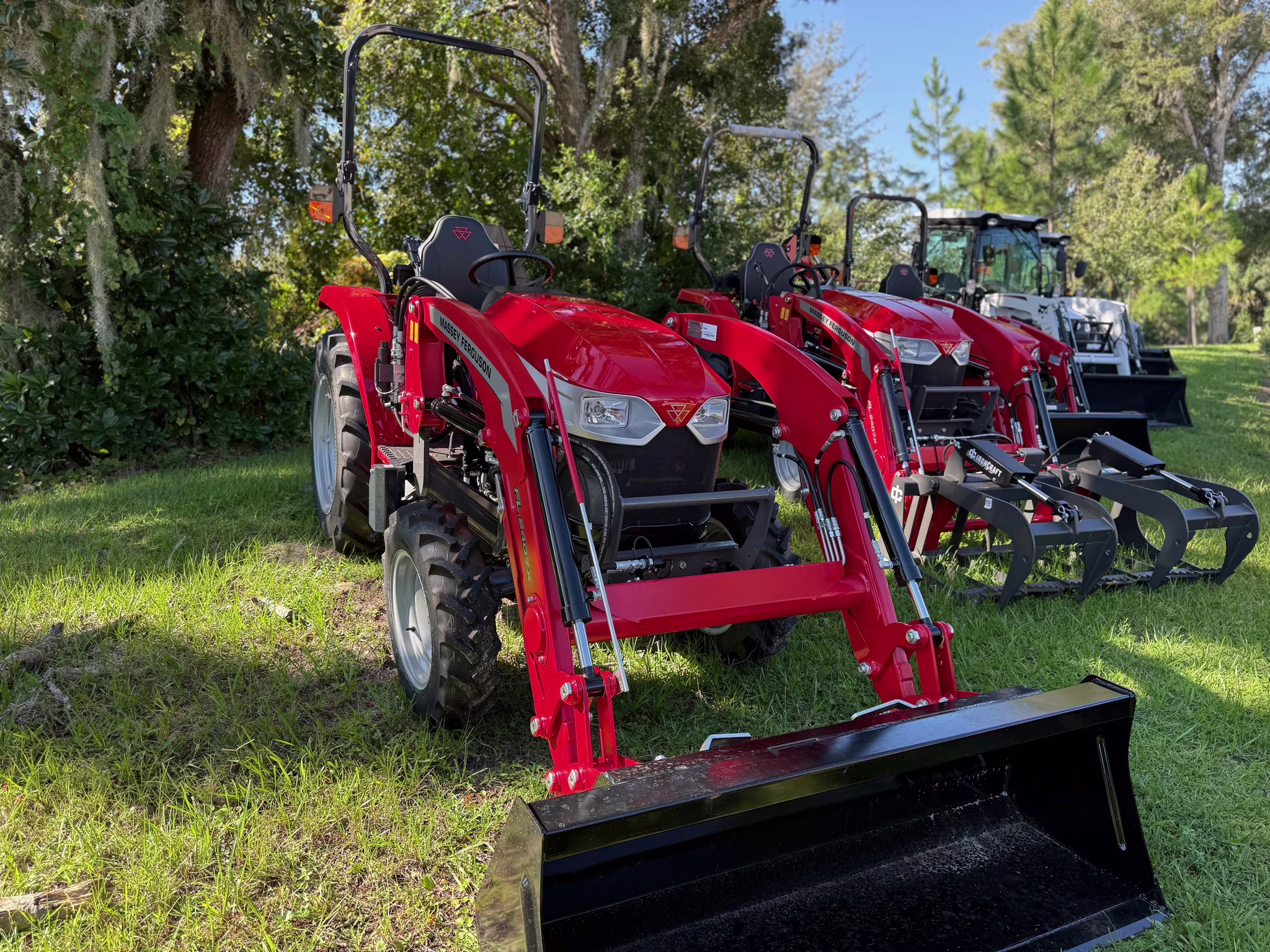 2025 - Massey Ferguson E Series 1E.35 Ag Equipment