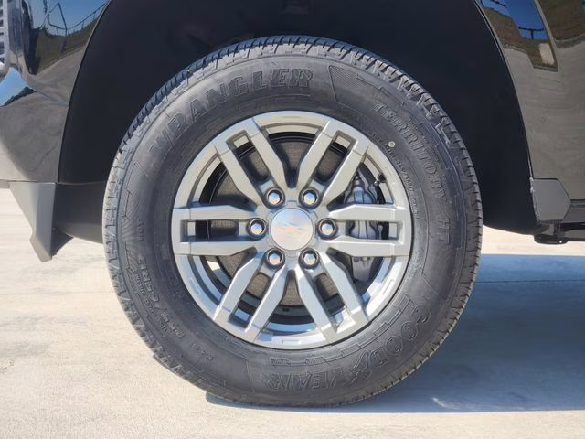 2025 Black Chevrolet Colorado LT RWD Truck