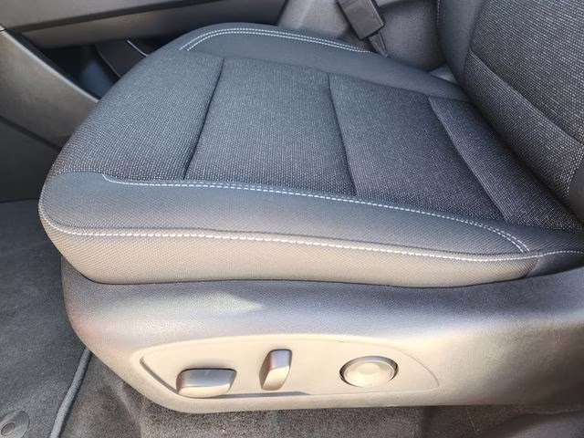 2025 Radiant Red Tintcoat Chevrolet Traverse LT FWD SUV