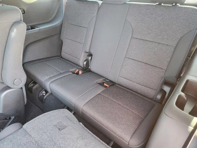 2025 Radiant Red Tintcoat Chevrolet Traverse LT FWD SUV