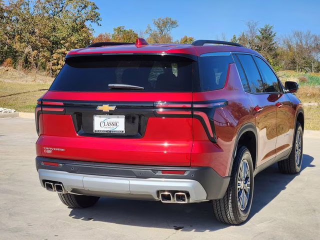 2025 Radiant Red Tintcoat Chevrolet Traverse LT FWD SUV
