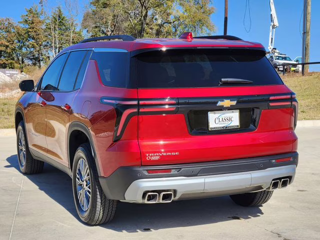 2025 Radiant Red Tintcoat Chevrolet Traverse LT FWD SUV