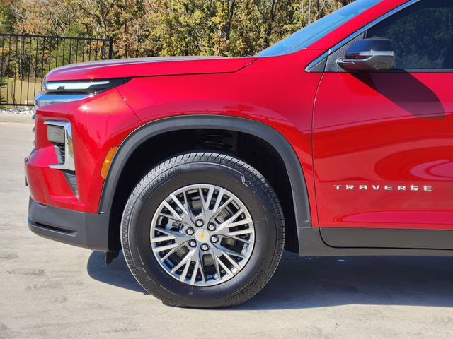 2025 Radiant Red Tintcoat Chevrolet Traverse LT FWD SUV